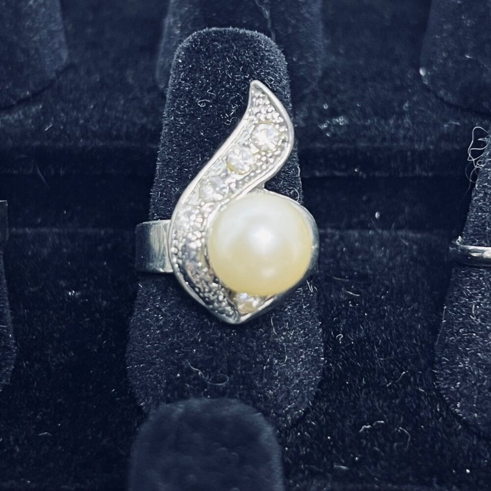 Lot Of 6 Silver Tone And Faux Pearl Statement Rings (R454) - Picture 3 of 13